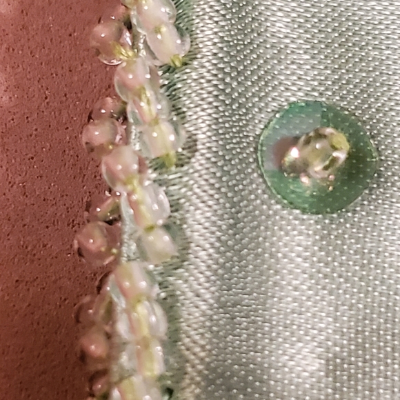 Hand beaded embroidered clutch purse - Picture 11 of 11